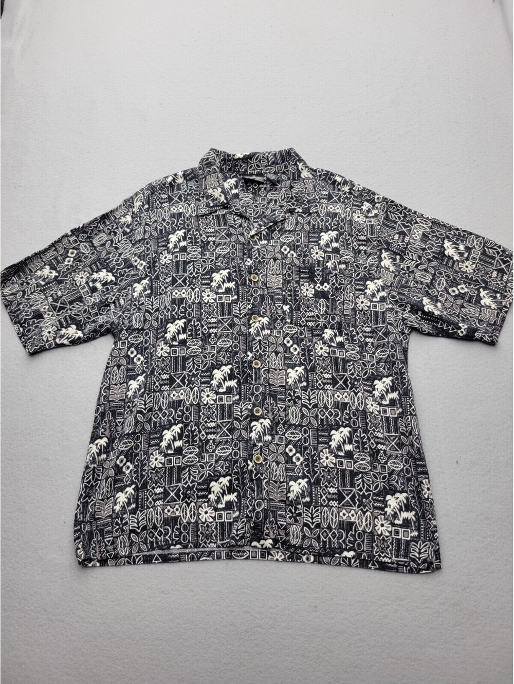 Op Sport Men's Button-Up Large Black Short Sleeve Hawaiian Cotton Blend Pockets